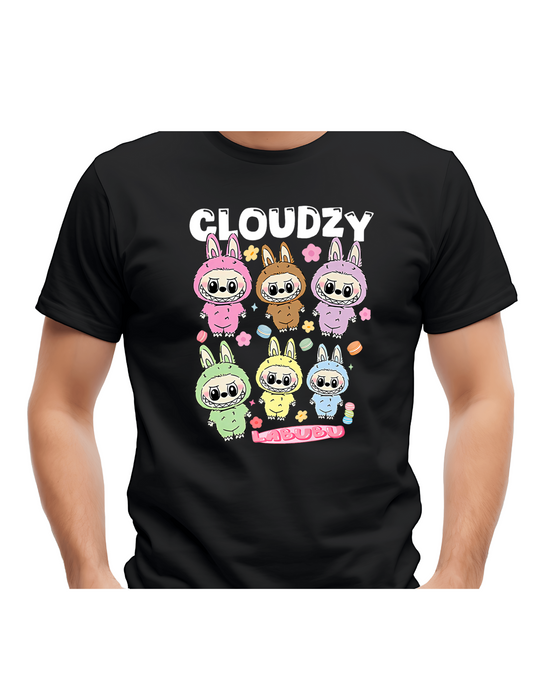 Zwart Cloudzy Labubu T-shirt met zes kleurrijke bunny-figuren in pastelkleuren, unisex model voor kinderen en volwassenen.