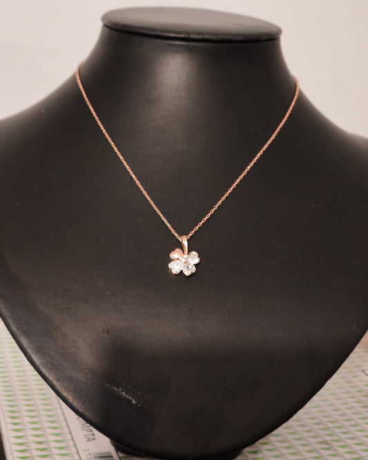 Halsketting met Vier Blaadjes – Roségoud & Kristal - jvrmonkeydesign #