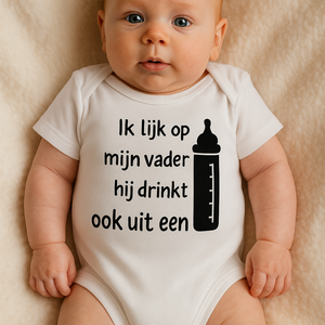 Romper – Ik lijk op mijn vader, hij drinkt ook uit een flesje - jvrmonkeydesign #